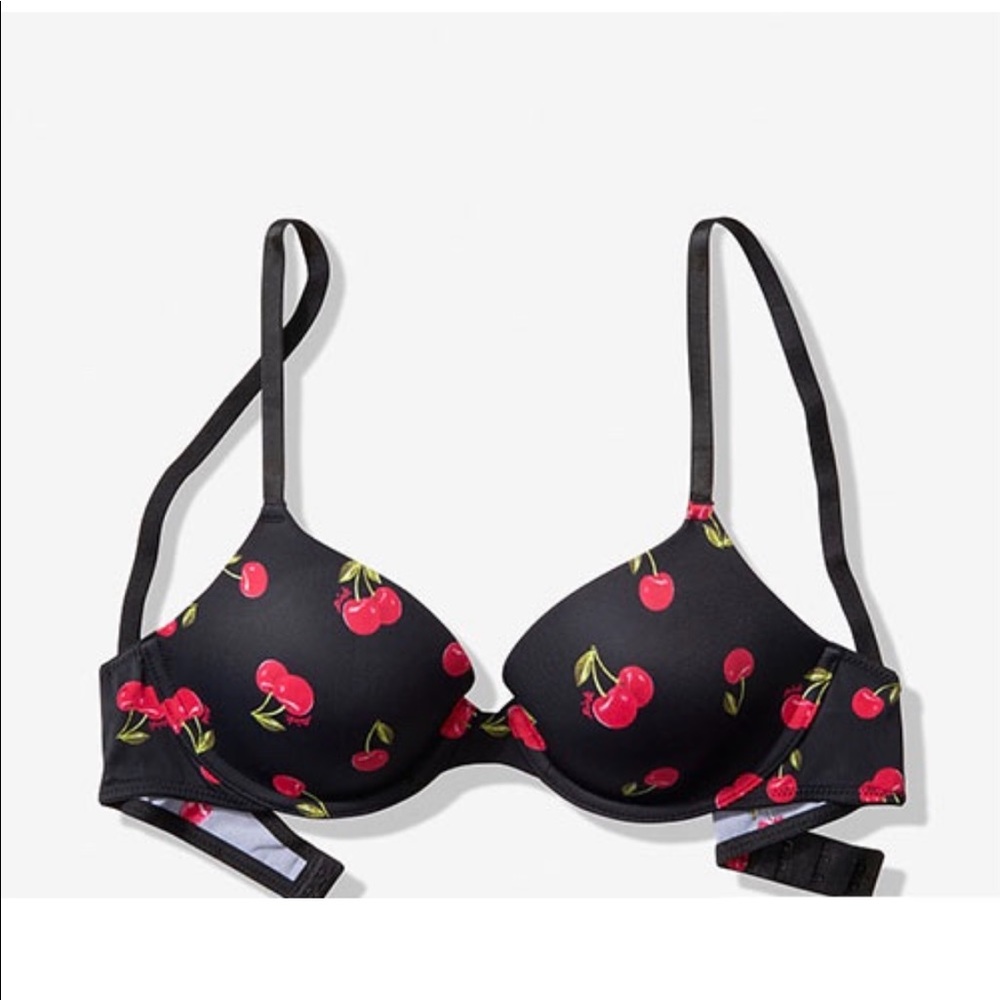 NWOT Victoria’s Secret T-Shirt Bra 32DD